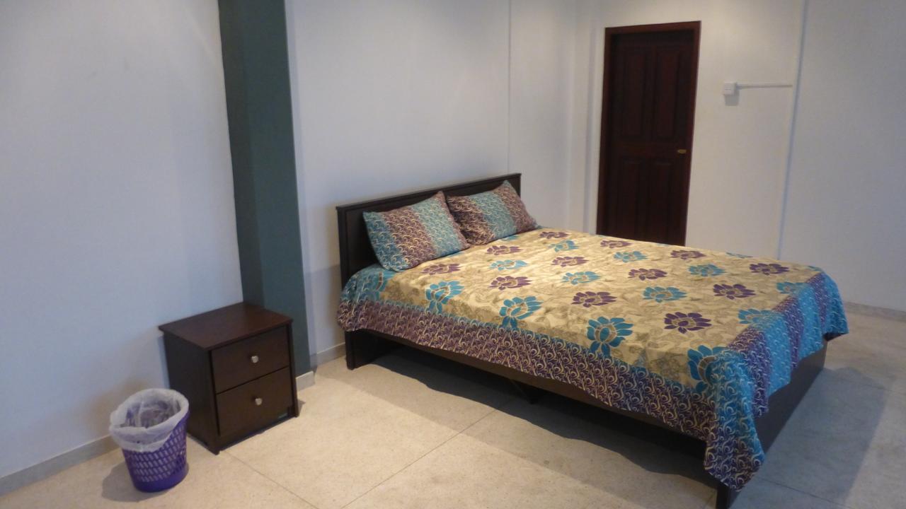 Ocean Reef Hotel Hikkaduwa Bagian luar foto