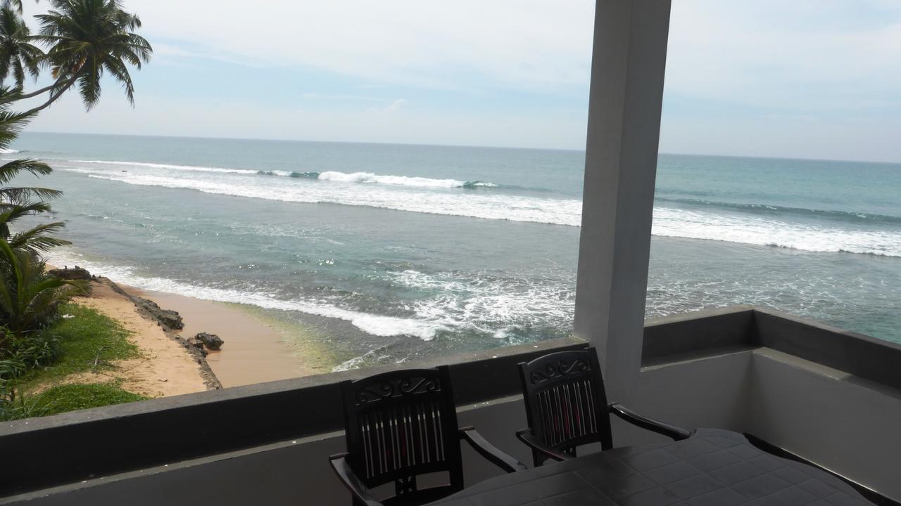 Ocean Reef Hotel Hikkaduwa Bagian luar foto