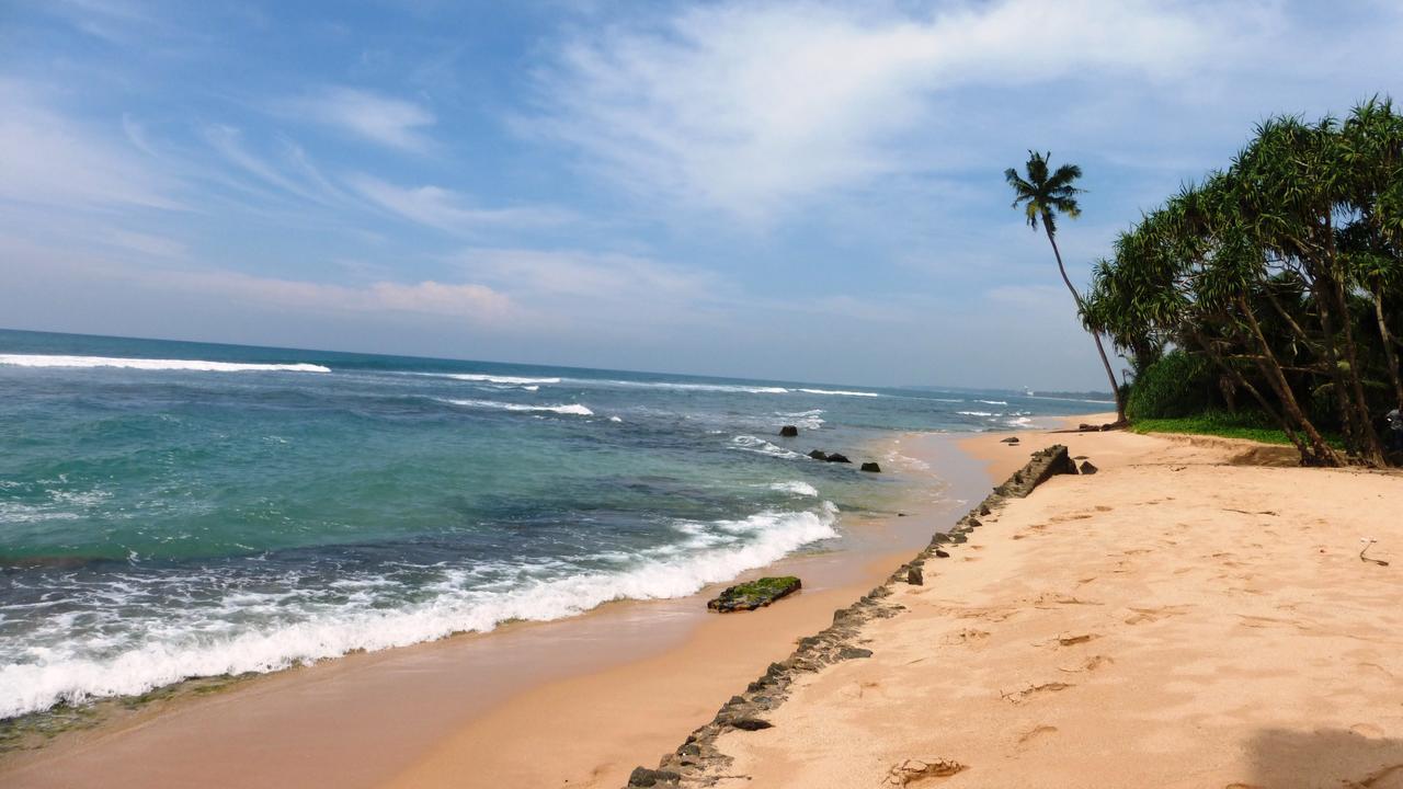 Ocean Reef Hotel Hikkaduwa Bagian luar foto