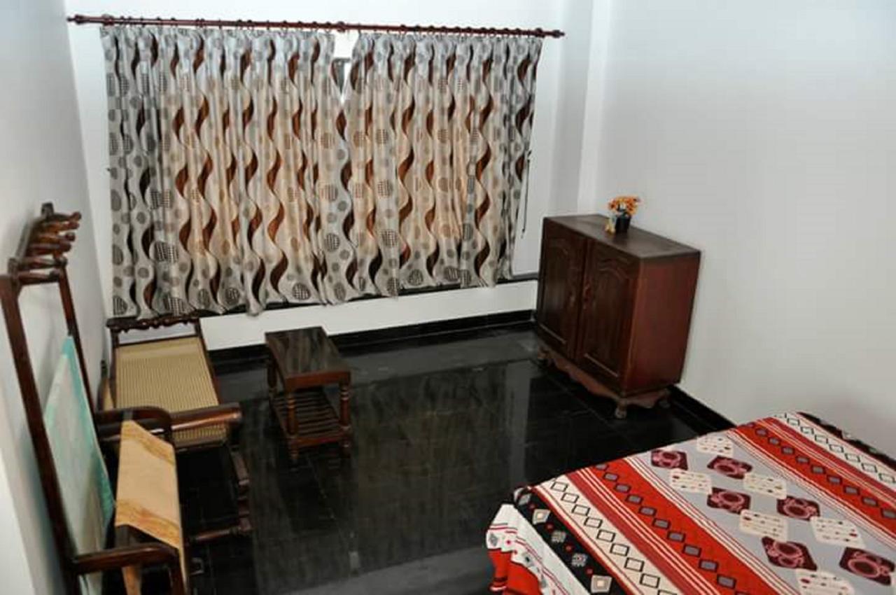 Ocean Reef Hotel Hikkaduwa Bagian luar foto