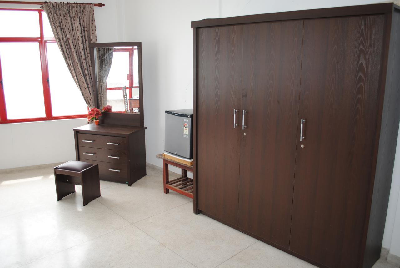 Ocean Reef Hotel Hikkaduwa Bagian luar foto